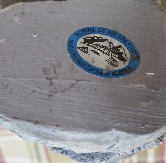 Vintage Glacial Ice Age Sculptures Alaska Figurine Eskimo Statue Child Bear 5" - Picture 4 of 4